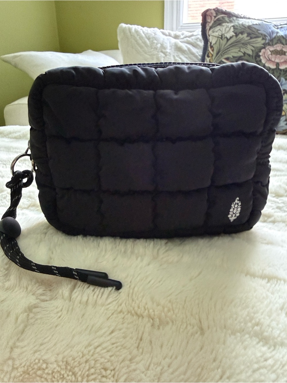 FP Movement Quilted Mini Case black NWOT
